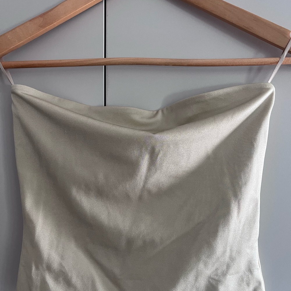 Aritzia Contour Tube Top - Treasure Gold - Picture 7 of 11